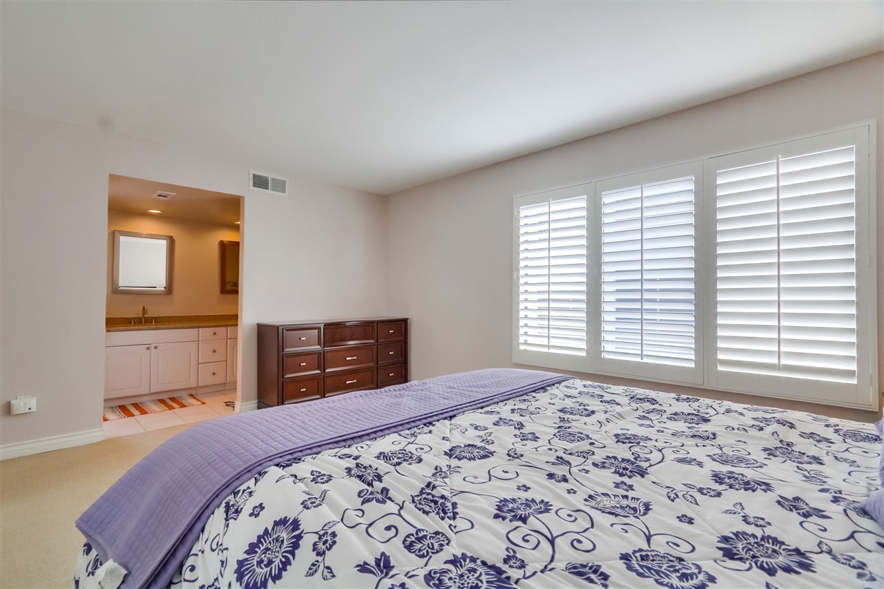 928 Intrepid Court Del Mar, CA 92014 - Photo 13 of 25