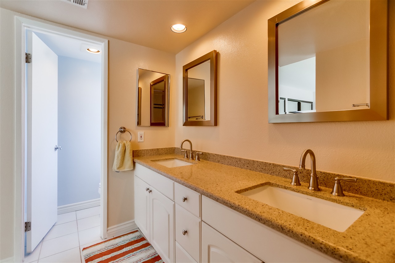 928 Intrepid Court Del Mar, CA 92014 - Photo 15 of 25