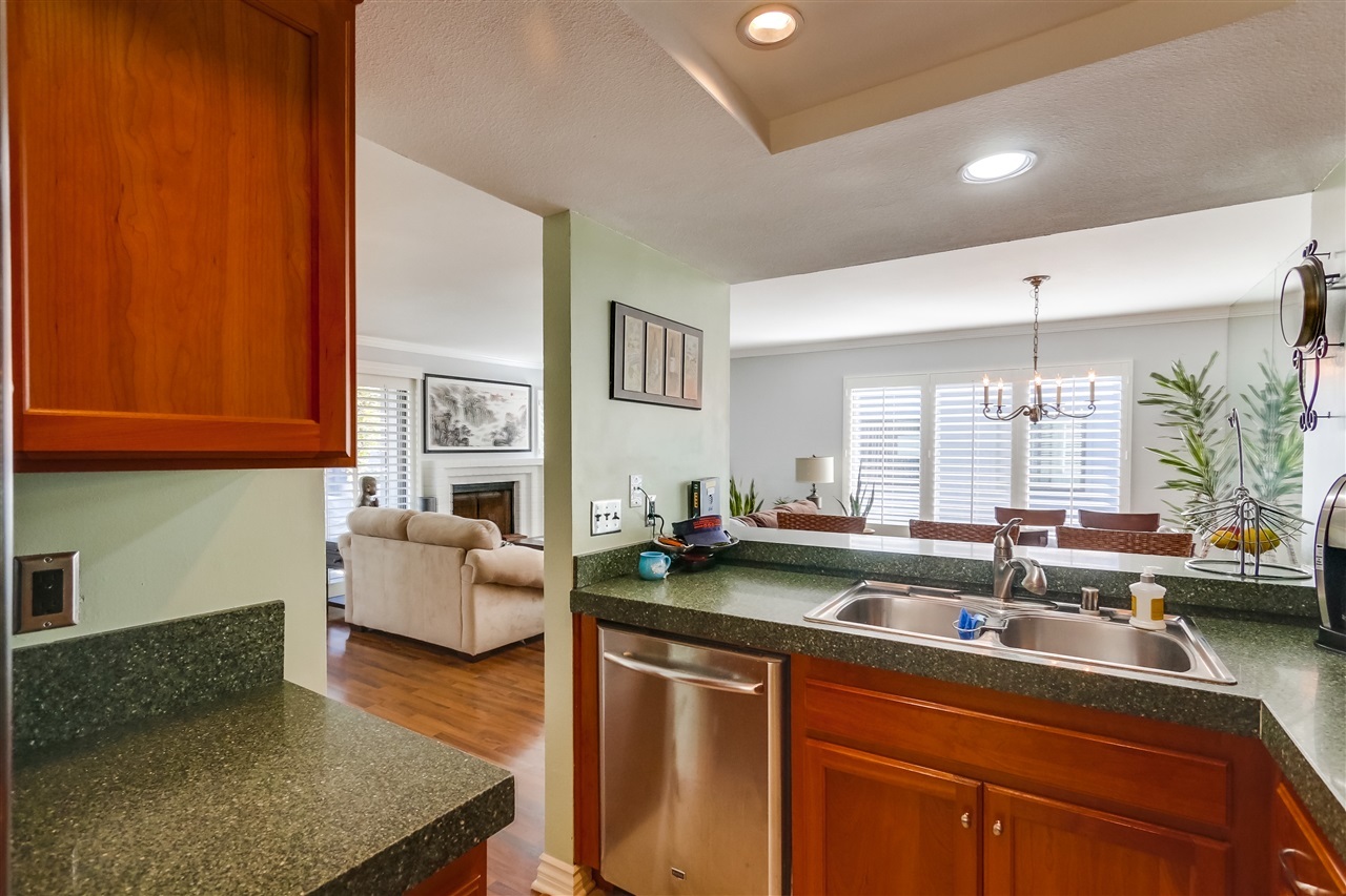 928 Intrepid Court Del Mar, CA 92014 - Photo 8 of 25