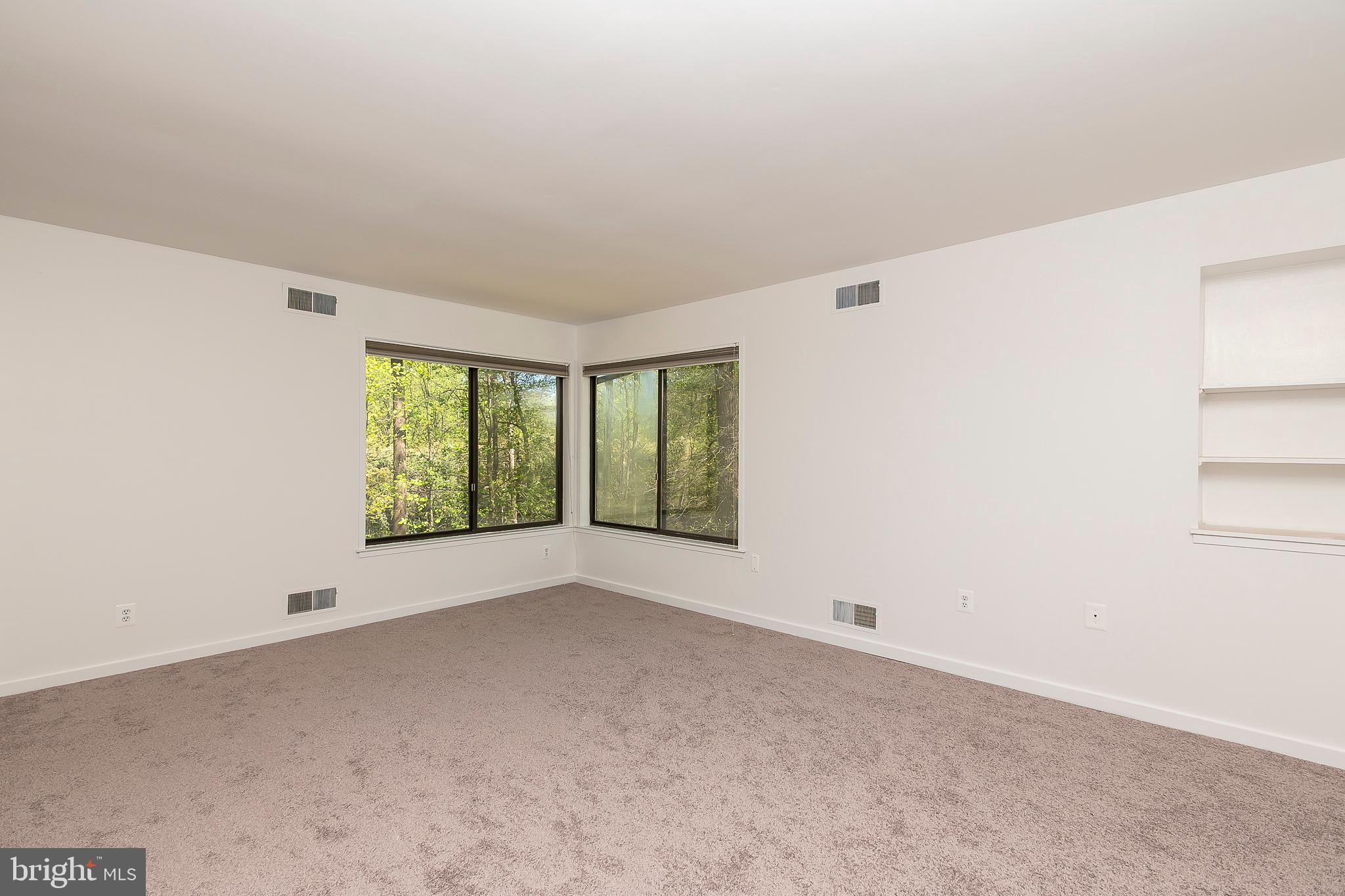 4541 Dustin Road Burtonsville, MD 20866 - Photo 19 of 34 Master Bedroom