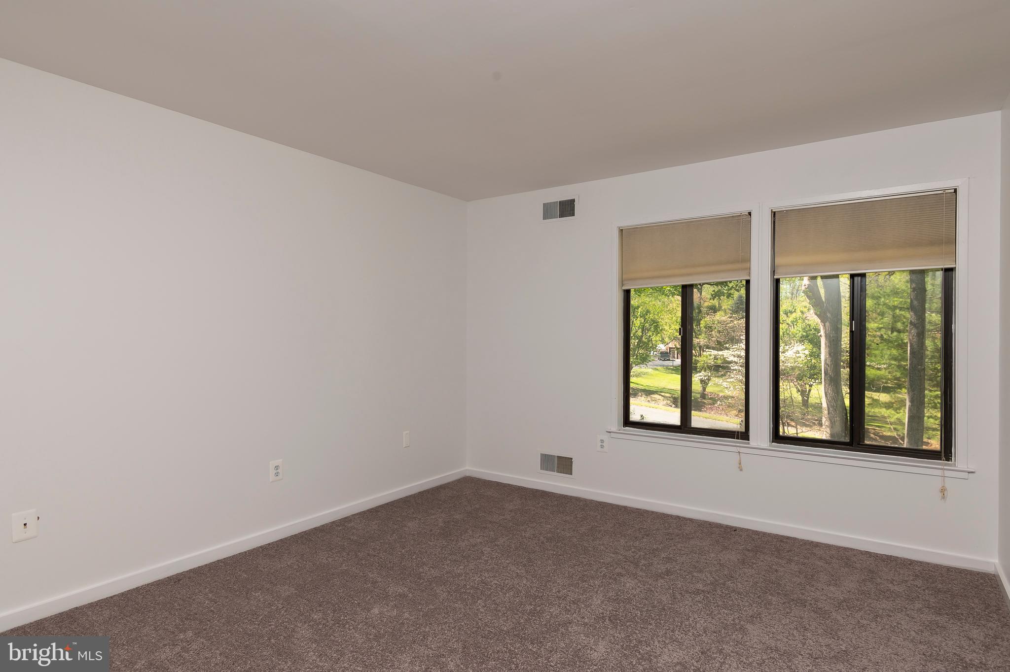 4541 Dustin Road Burtonsville, MD 20866 - Photo 24 of 34 Bedroom 3