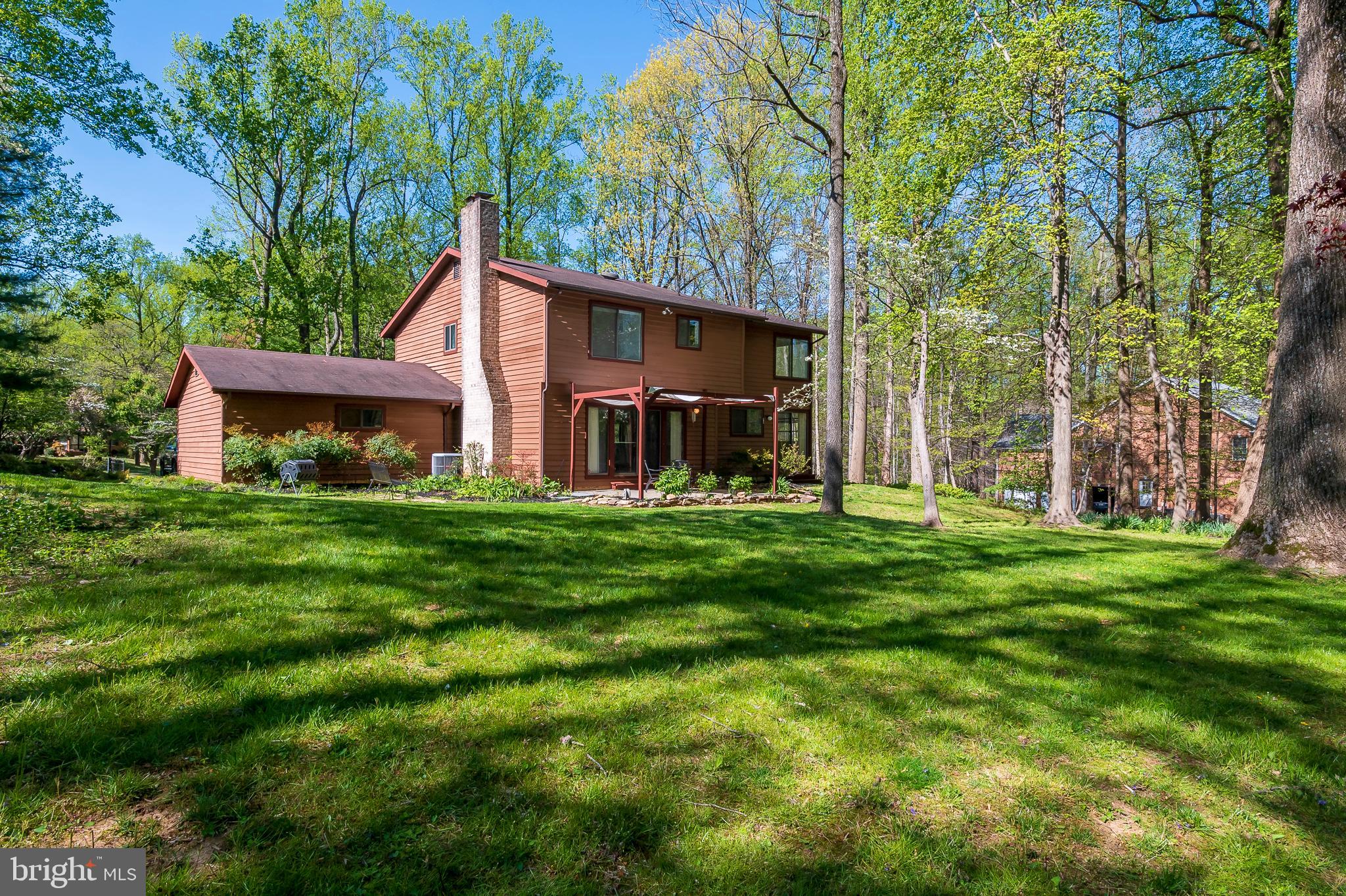 4541 Dustin Road Burtonsville, MD 20866 - Photo 32 of 34 Exterior Back