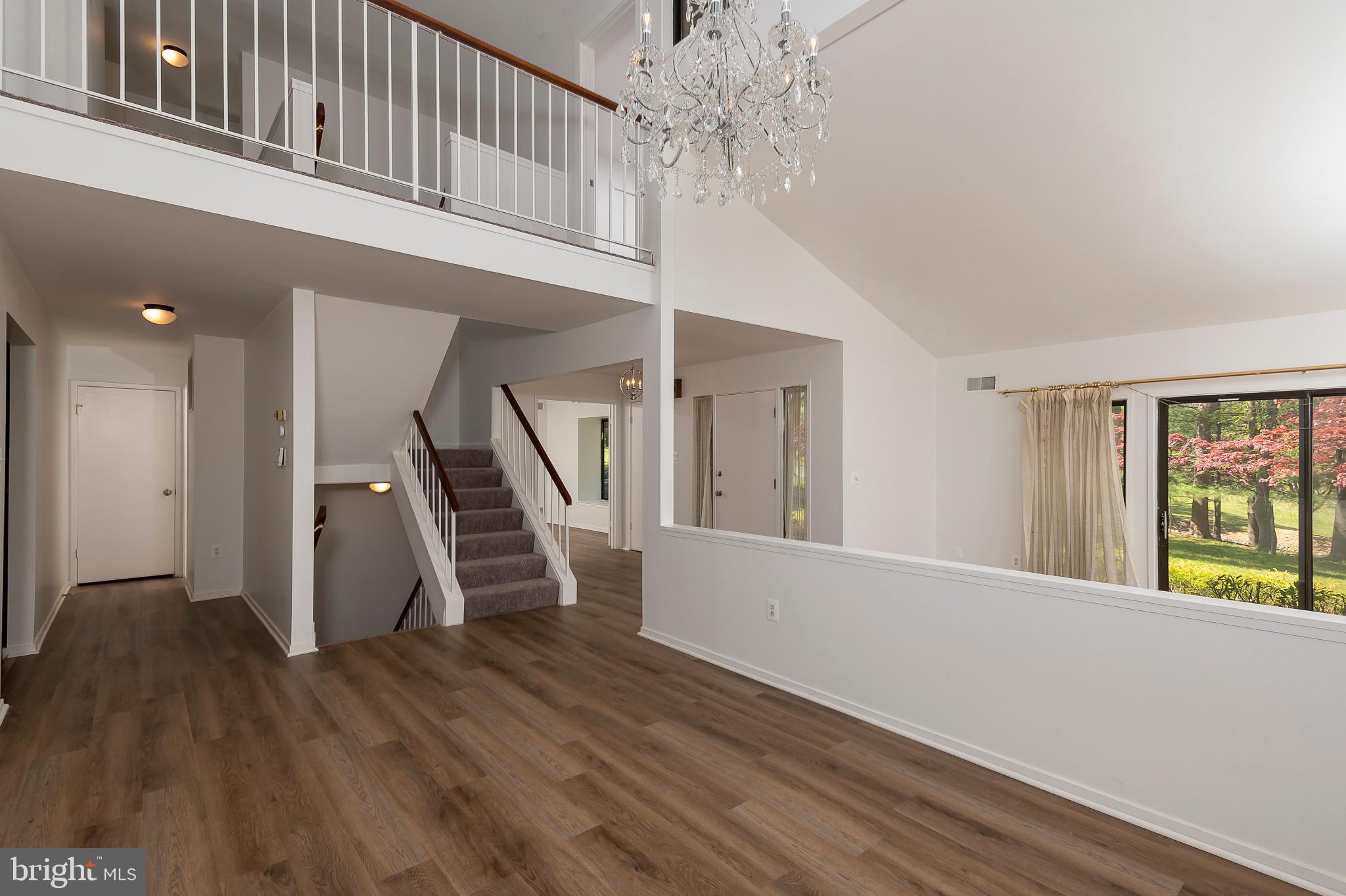 4541 Dustin Road Burtonsville, MD 20866 - Photo 10 of 34 Dramatic dining room