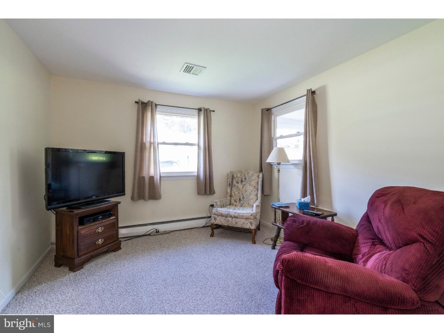 214 Foxcroft Road Broomall, PA 19008 - Photo 11 of 17 Bedroom 4