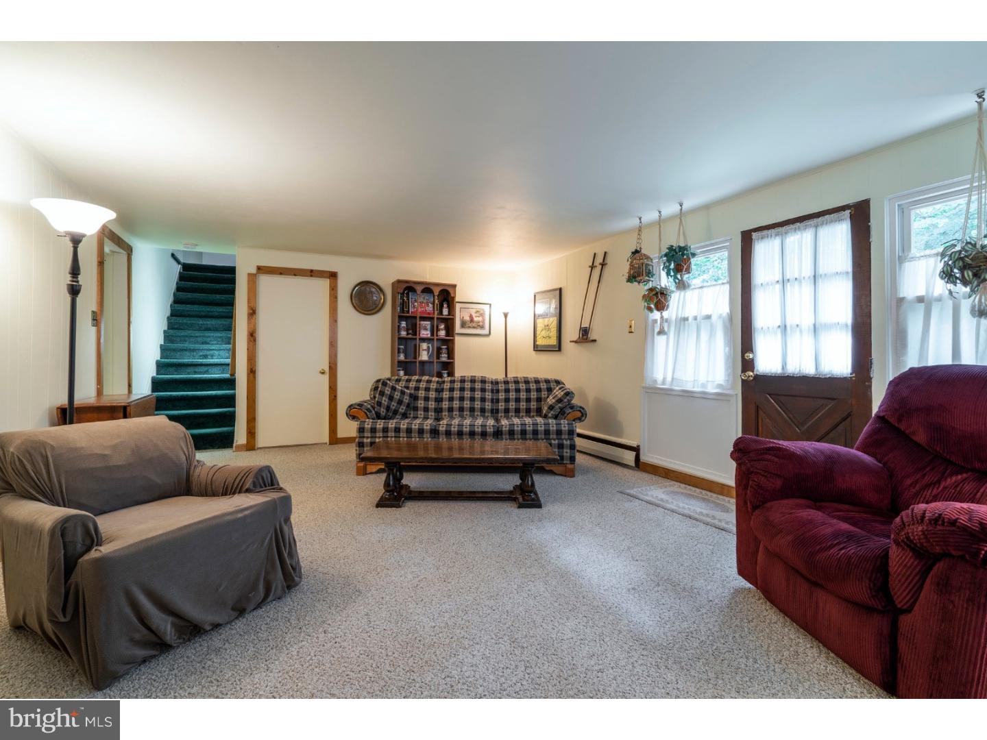 214 Foxcroft Road Broomall, PA 19008 - Photo 13 of 17 Family Room
