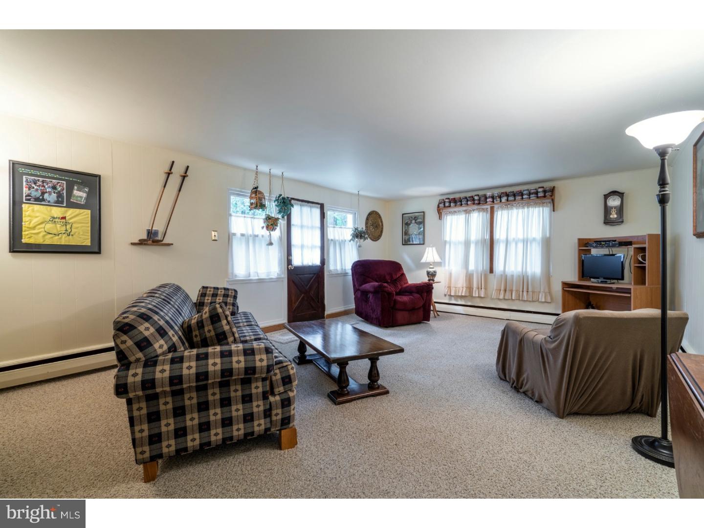 214 Foxcroft Road Broomall, PA 19008 - Photo 14 of 17 Family Room