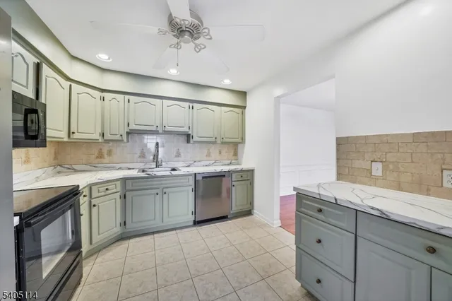 $279,000 | 76 Farm Road, Unit E, Hillsborough, NJ 08844