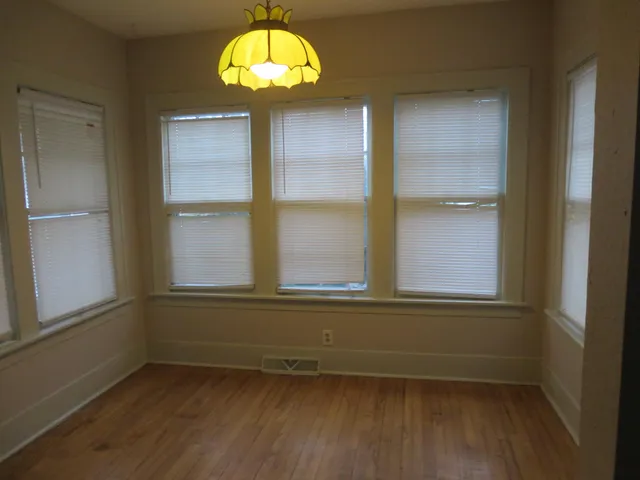 $121,900 | 1115 Woodward Avenue, Kalamazoo, MI 49007