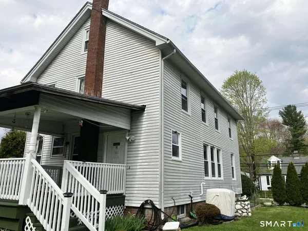 $715,000 | 294 Church Street, Guilford, CT 06437