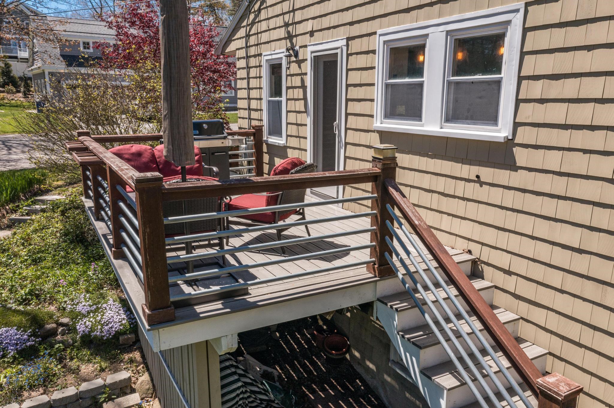 89 Cliff Road Portsmouth, NH 03801 - Photo 10 of 30 Gallery Image 10