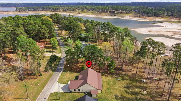 $625,000 | 647 Shoreline Drive, Brookeland, TX 75931