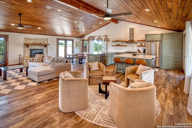 $1,665,000 | 19811 Ranch Road 152, Llano, TX 78643