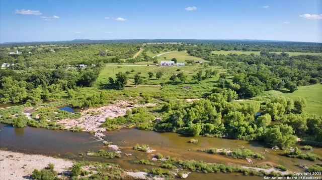 $1,665,000 | 19811 Ranch Road 152, Llano, TX 78643