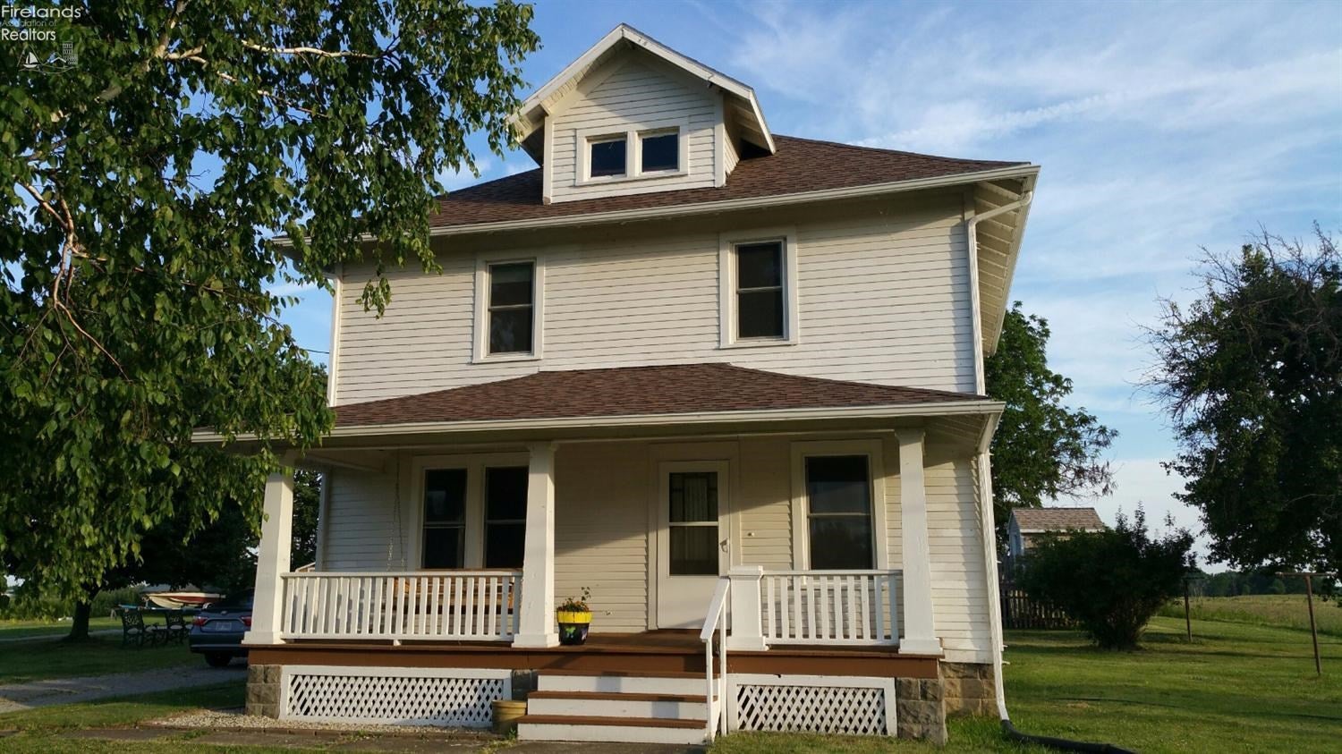 2560 East Harbor Road Port Clinton, OH 43452 - Photo 1 of 10 Gallery Image 1