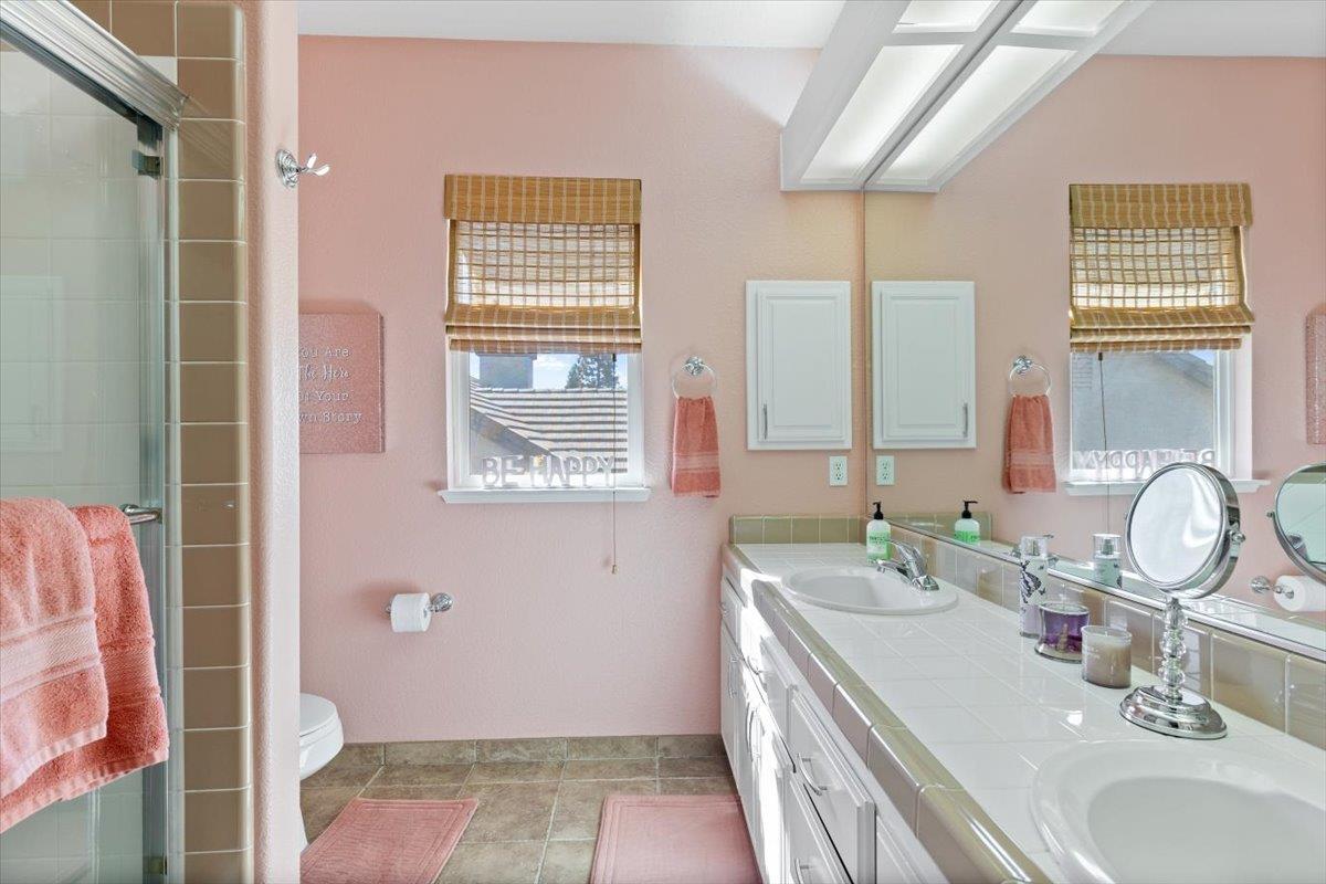 9146 Quail Brook Circle Elk Grove, CA 95624 - Photo 33 of 46