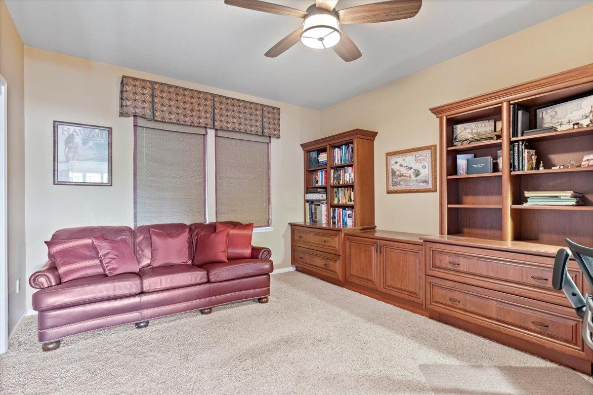 9146 Quail Brook Circle Elk Grove, CA 95624 - Photo 35 of 46