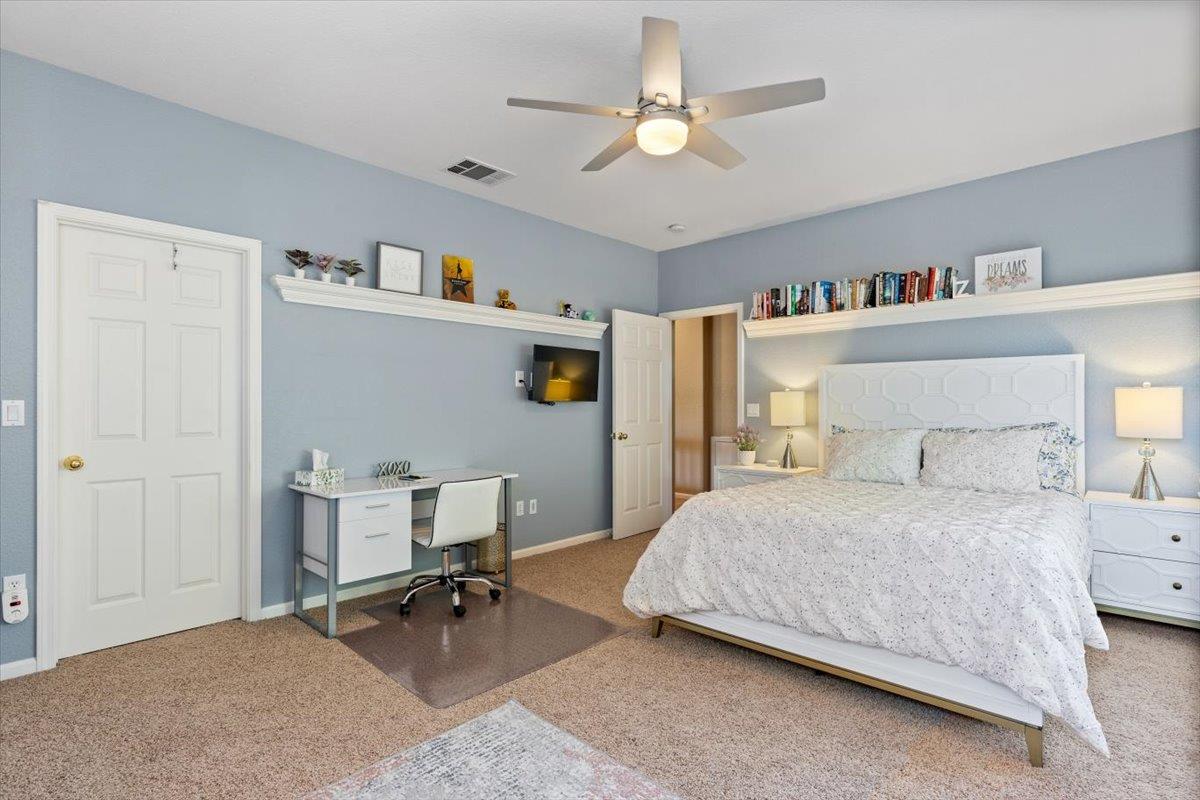 9146 Quail Brook Circle Elk Grove, CA 95624 - Photo 38 of 46