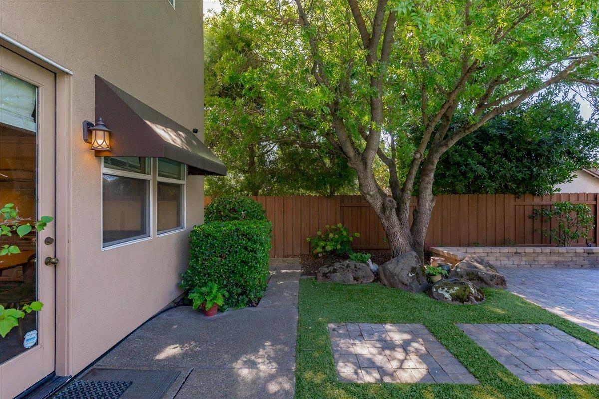 9146 Quail Brook Circle Elk Grove, CA 95624 - Photo 42 of 46