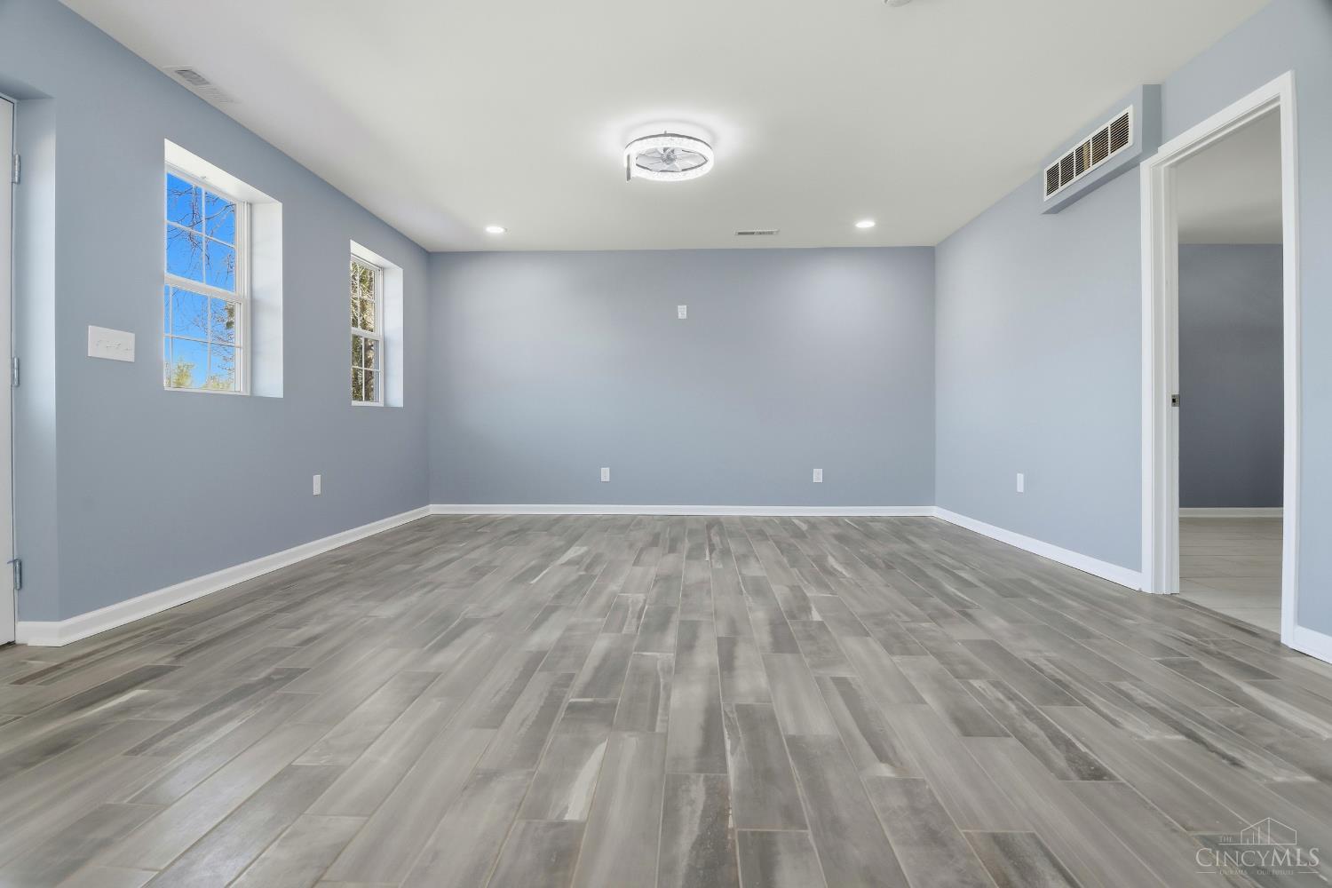 2678 Jackson Road Hamilton, OH 45011 - Photo 17 of 57