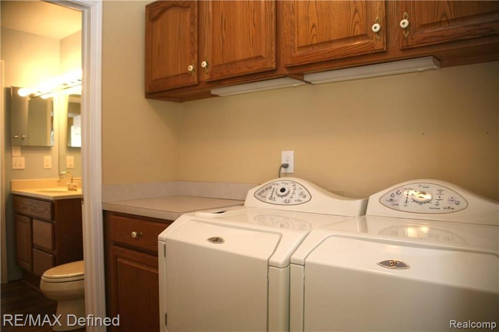 646 Lockport Road Rochester Hills, MI 48307 - Photo 16 of 23