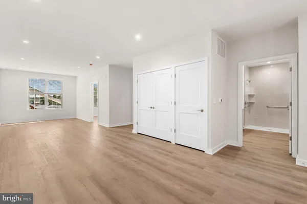 $2,857 | 26 South York Road, Unit 305, Hatboro, PA 19040