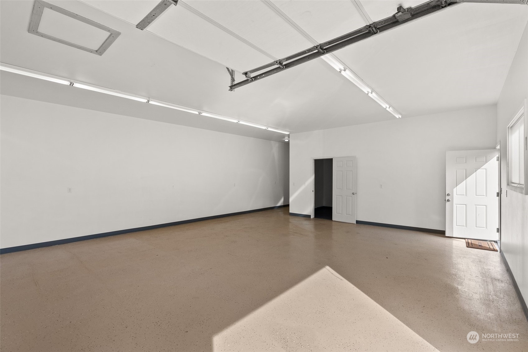 370 Manners Road Rochester, WA 98579 - Photo 31 of 34 a view of a room with an empty space