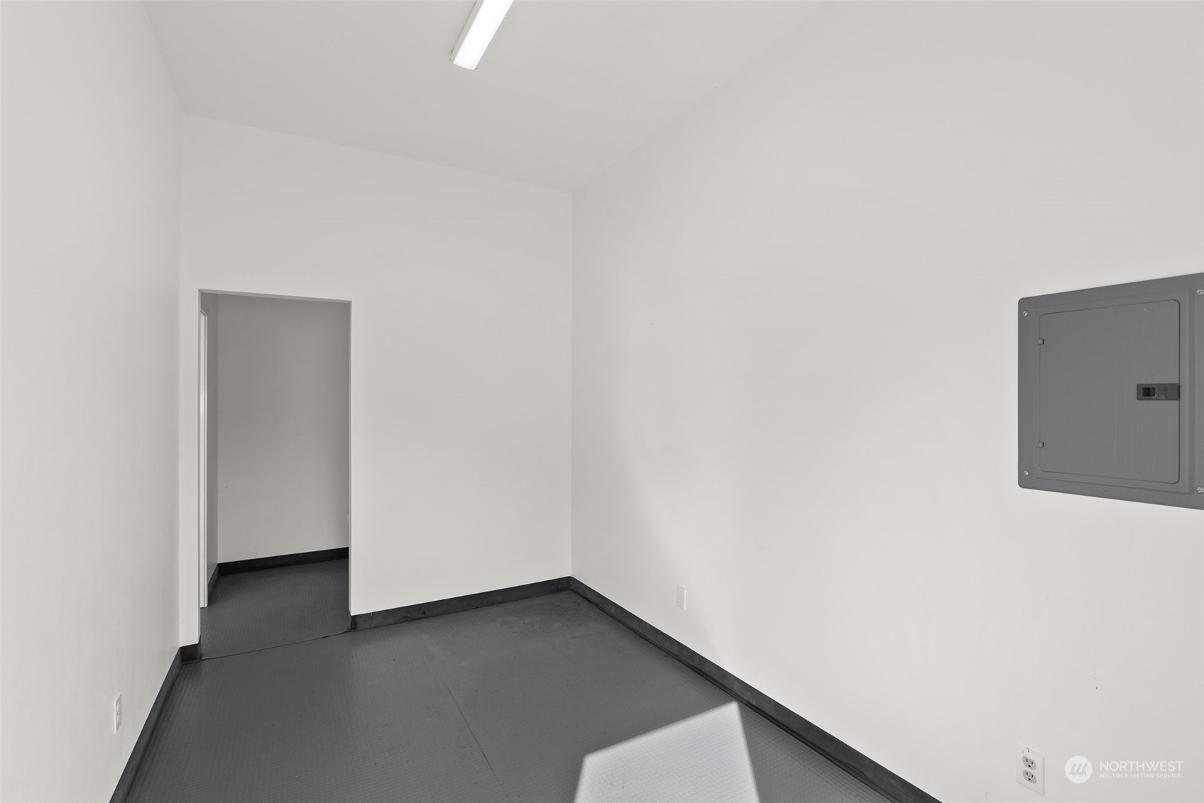 370 Manners Road Rochester, WA 98579 - Photo 32 of 34 a view of a small space