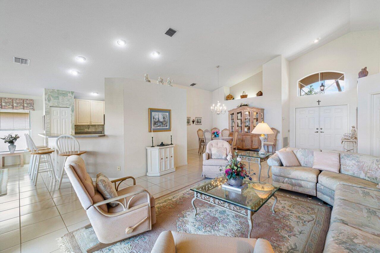 7285 Falls Road East Boynton Beach, FL 33437 - Photo 9 of 51 009-7285FallsRoadEast-BoyntonBeach-FL-33