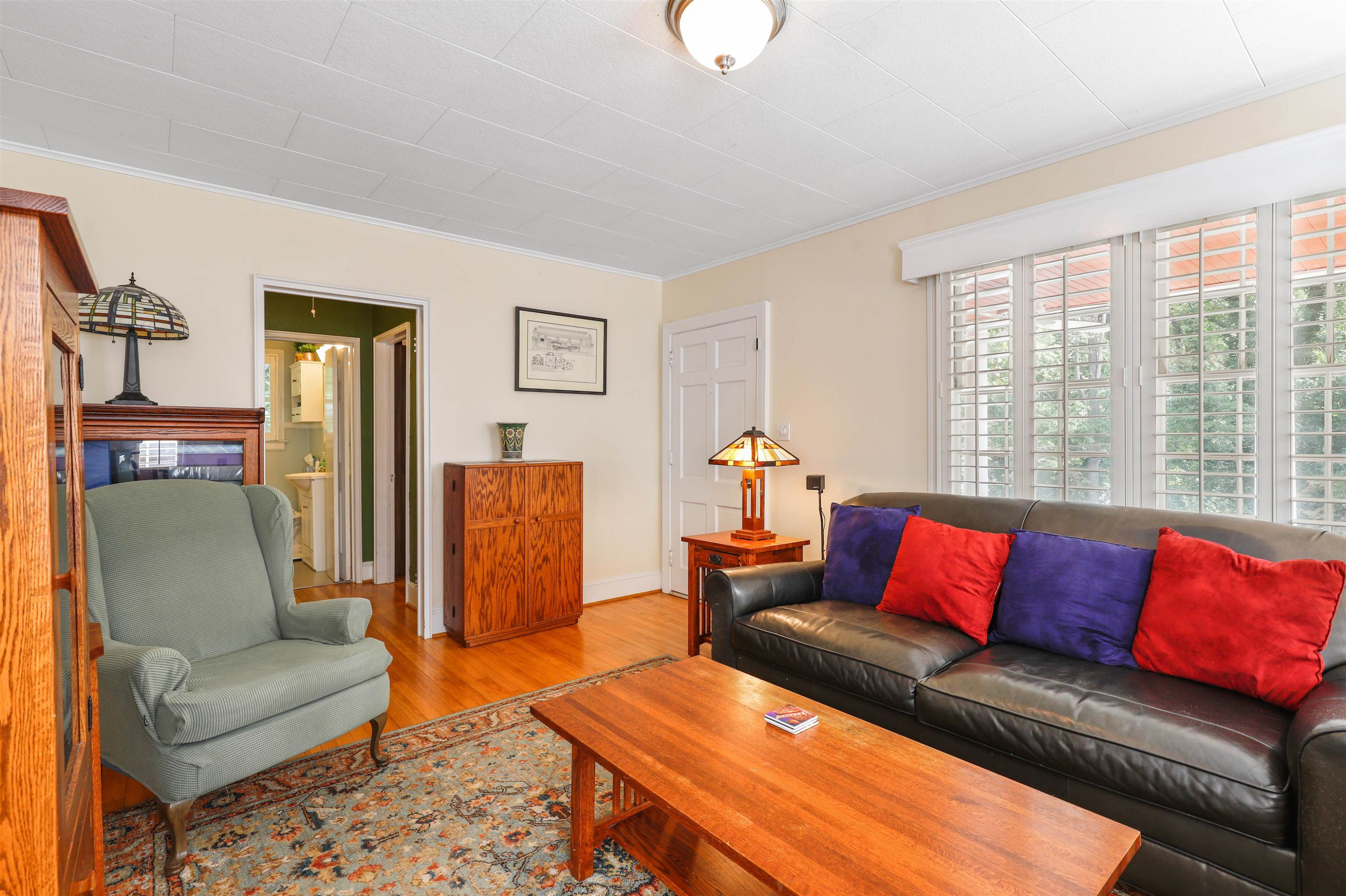 909 Gardner Street Raleigh, NC 27607 - Photo 3 of 21 Photo 3