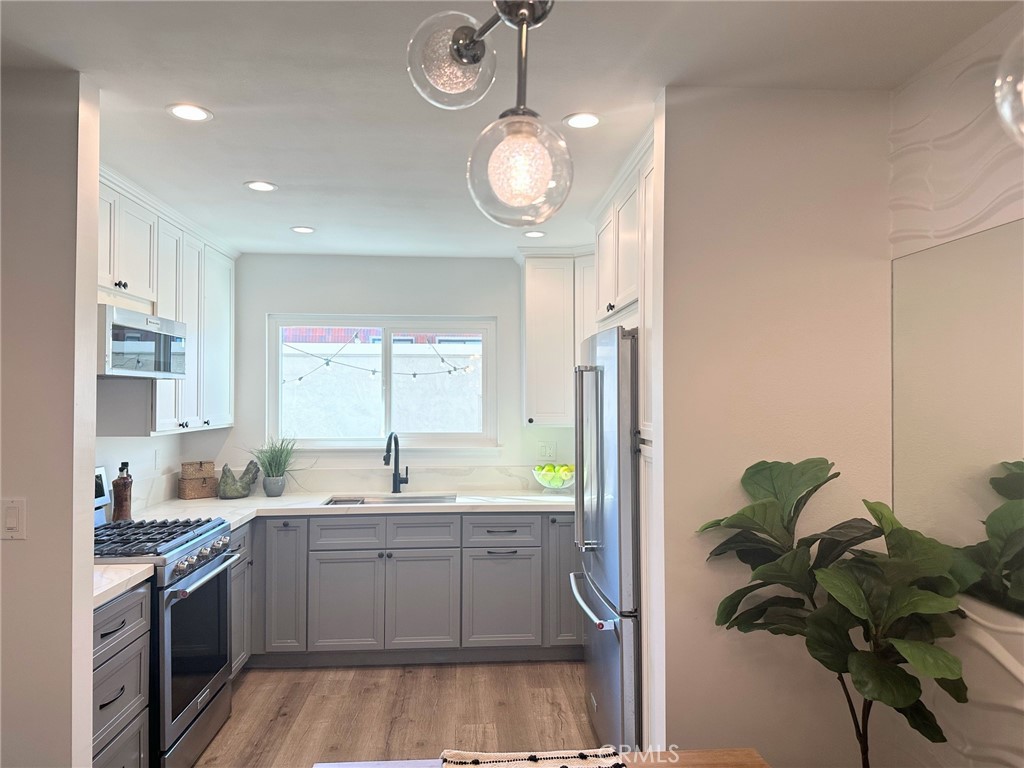 28162 Ridgecove Court South Rancho Palos Verdes, CA 90275 - Photo 4 of 27