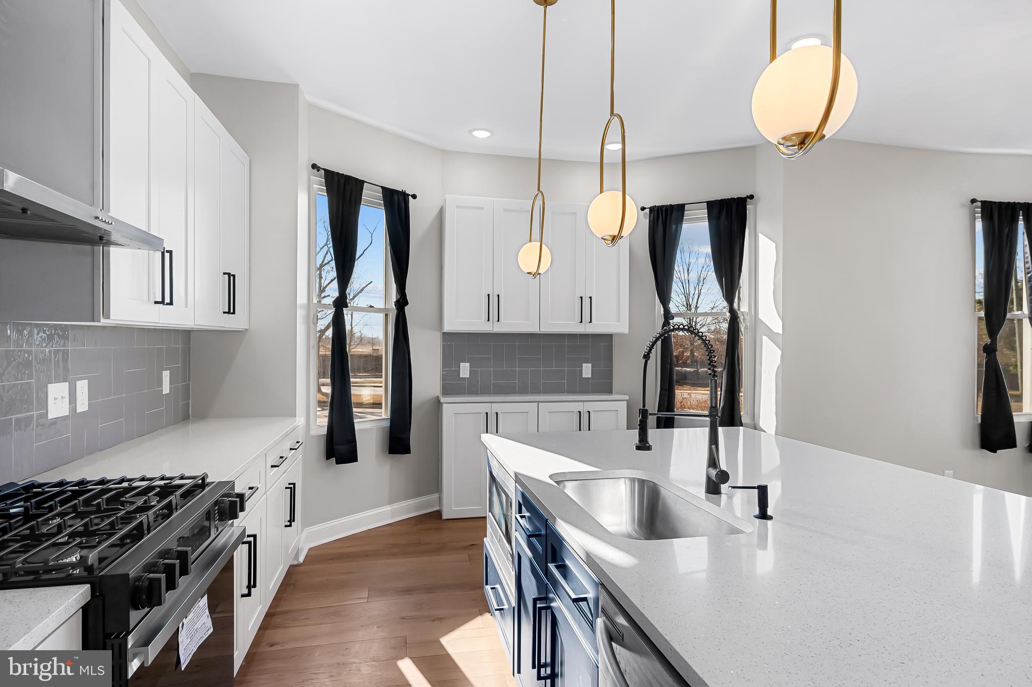 5503 Stuart Avenue Baltimore, MD 21215 - Photo 13 of 51 kitchen