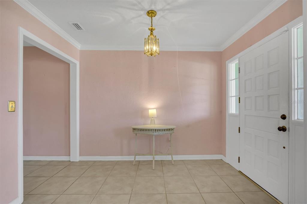136 Lake Mariam Road Winter Haven, FL 33884 - Photo 6 of 55