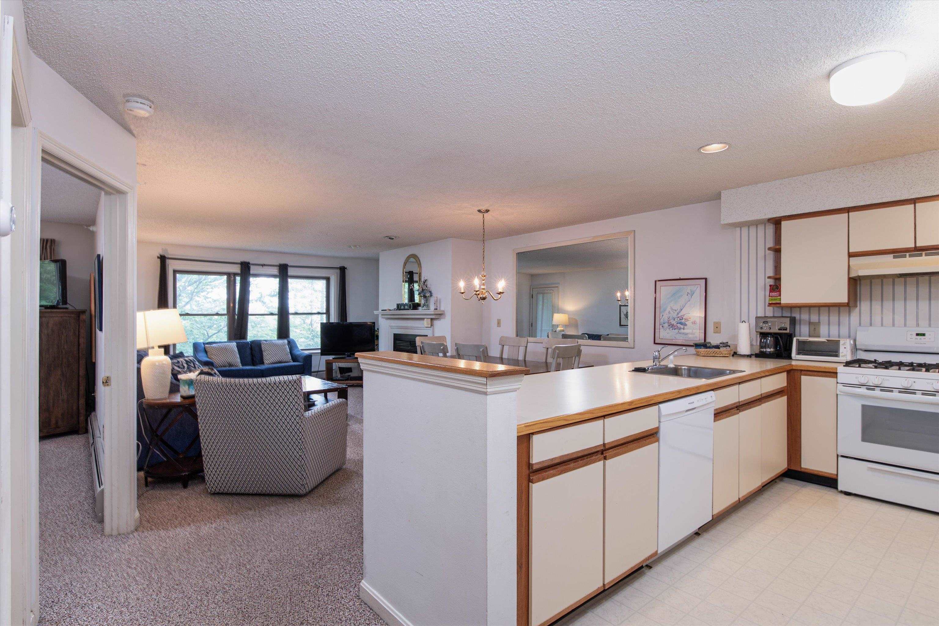 42 Harrison Lane, Unit M204 Ludlow, VT 05149 - Photo 9 of 37