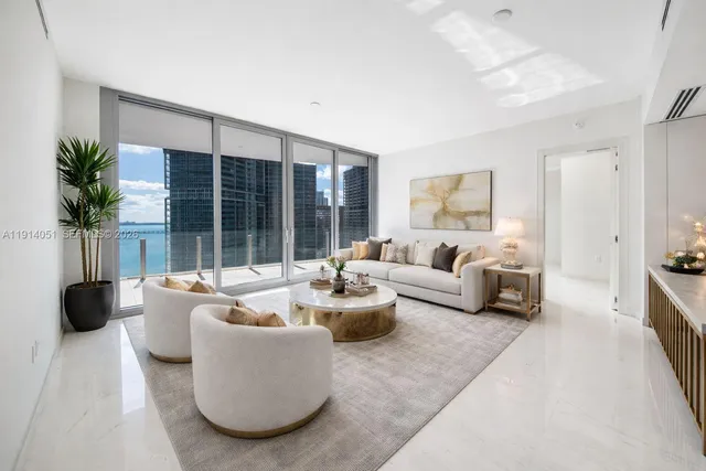 $2,325,000 | 300 Biscayne Blvd Way, Unit 3506W, Miami, FL 33131