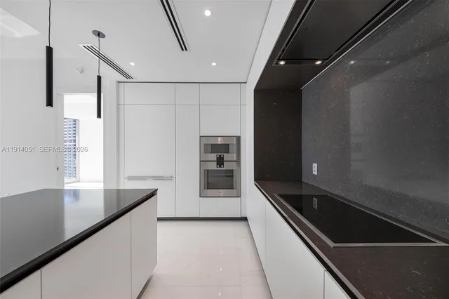 $2,325,000 | 300 Biscayne Blvd Way, Unit 3506W, Miami, FL 33131