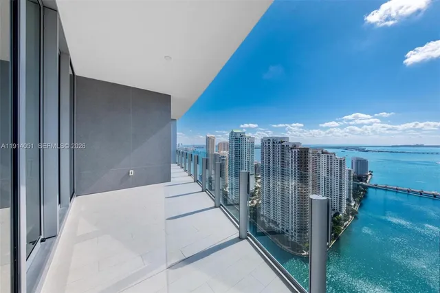 $2,325,000 | 300 Biscayne Blvd Way, Unit 3506W, Miami, FL 33131