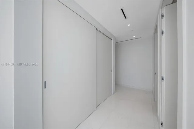 $2,325,000 | 300 Biscayne Blvd Way, Unit 3506W, Miami, FL 33131