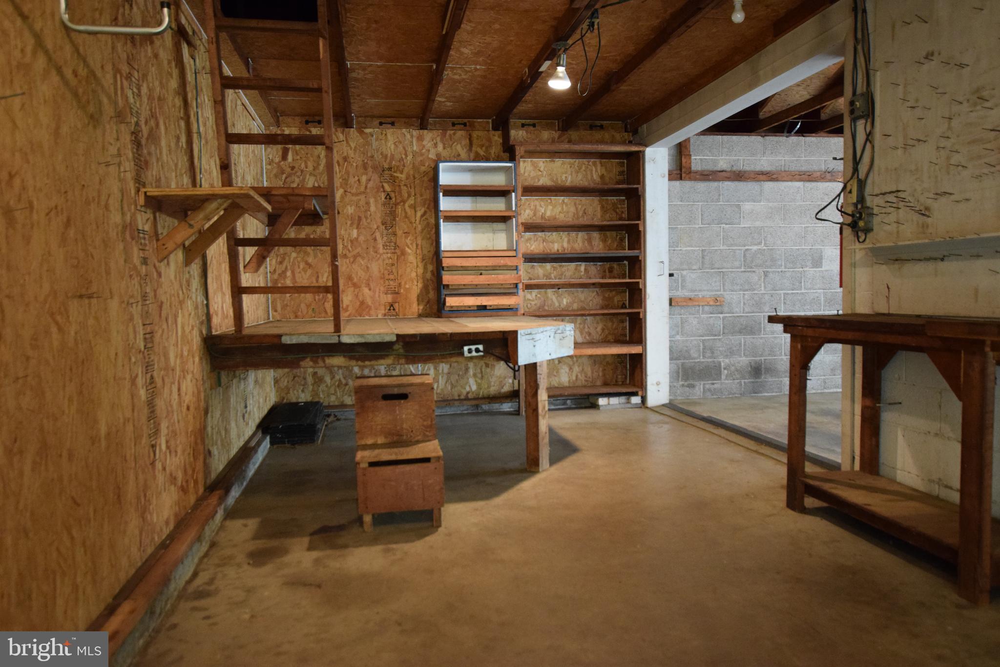 162 Hook Road Westminster, MD 21157 - Photo 42 of 44 Garage Workshop
