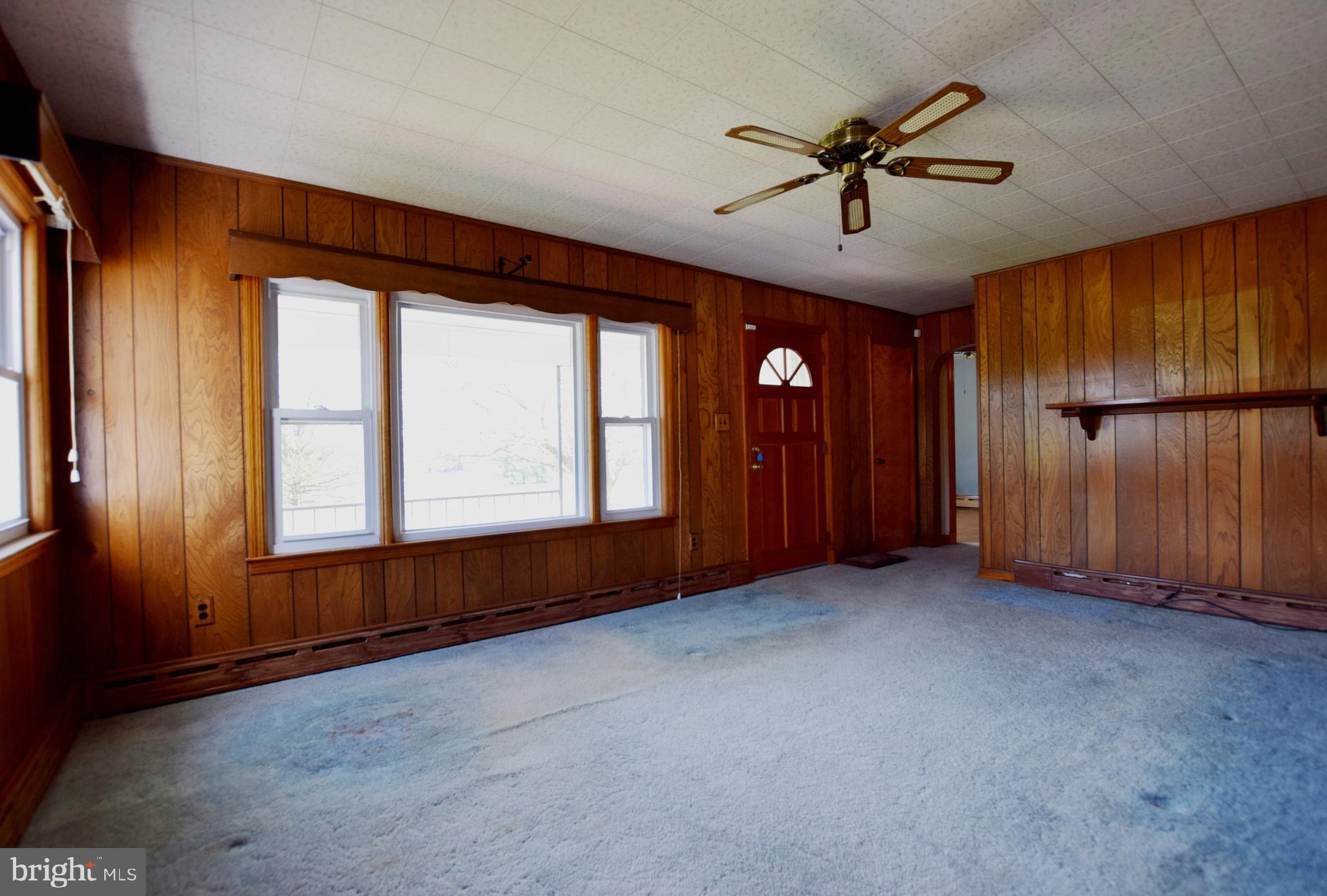 162 Hook Road Westminster, MD 21157 - Photo 7 of 44 Entry in to Living Room from Front Porch