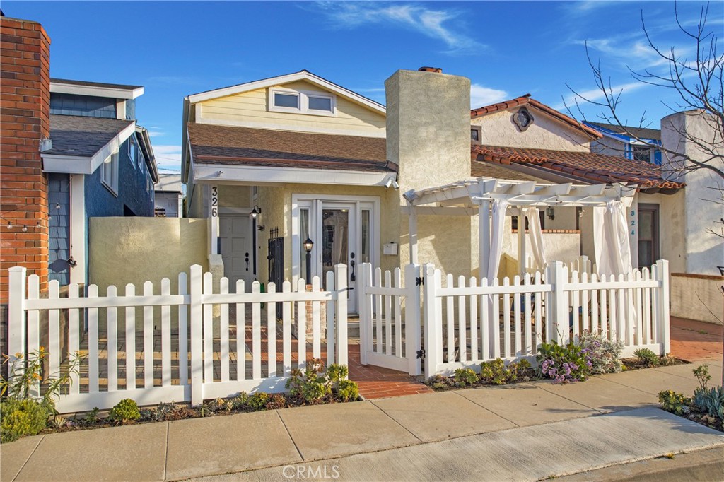 326 17th Street Seal Beach, CA 90740 - Photo 20 of 26 a front view of a house