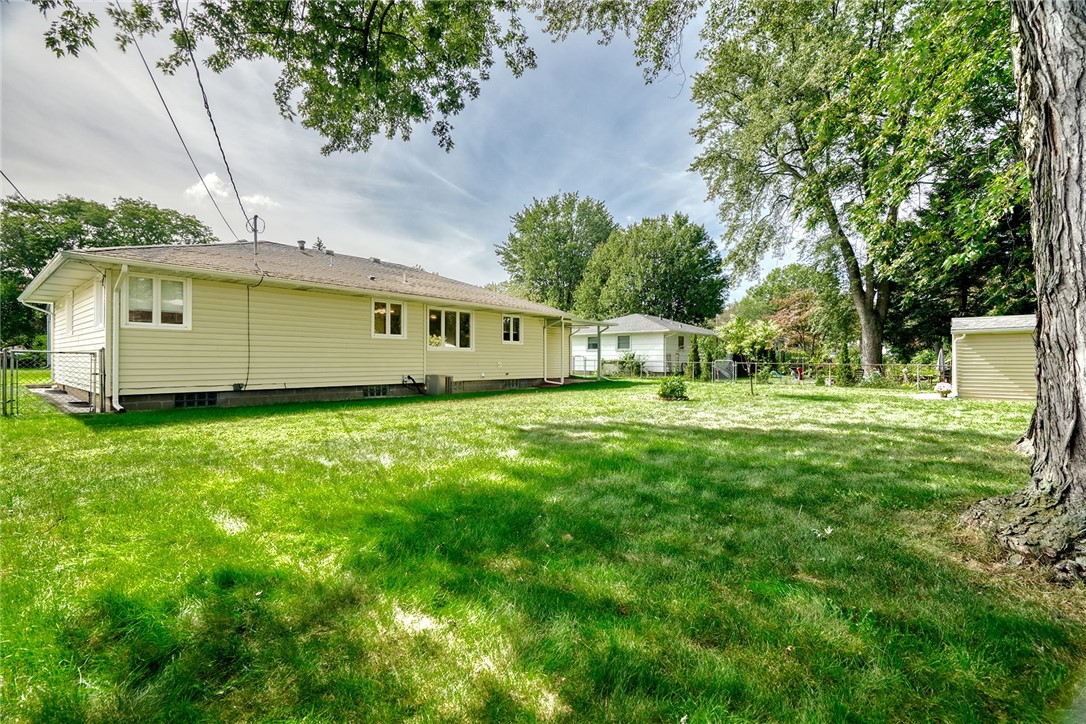 82 Woolacott Road Rochester, NY 14621 - Photo 35 of 45 Gallery Image 35