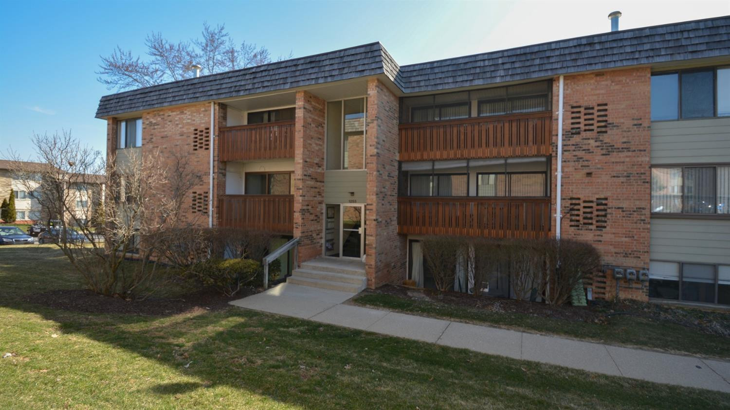 1255 South Maple Road, Unit 201 Ann Arbor, MI 48103 - Photo 1 of 36 Photo 1