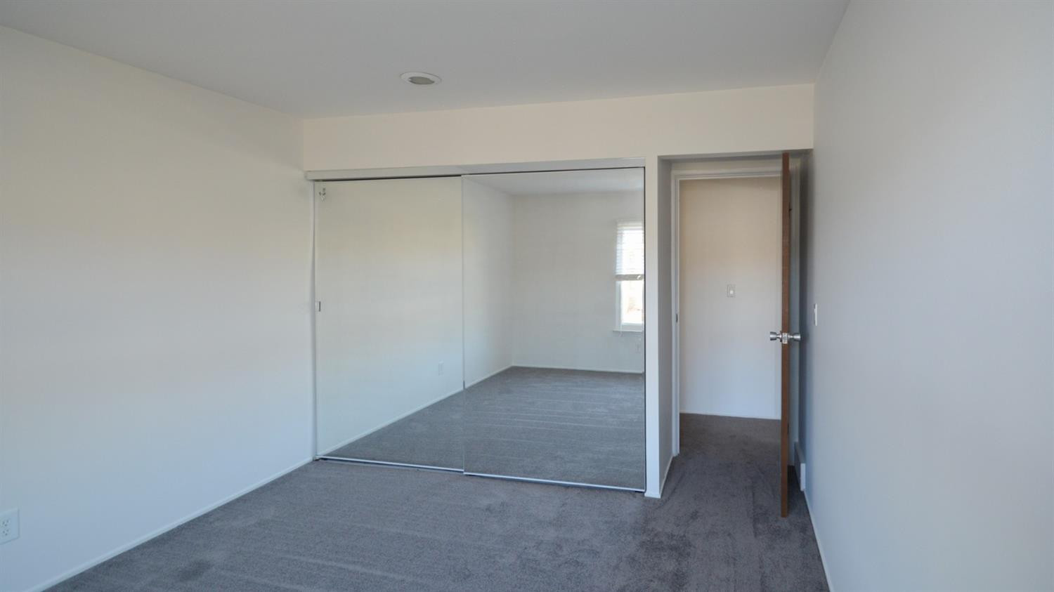 1255 South Maple Road, Unit 201 Ann Arbor, MI 48103 - Photo 17 of 36 Photo 17