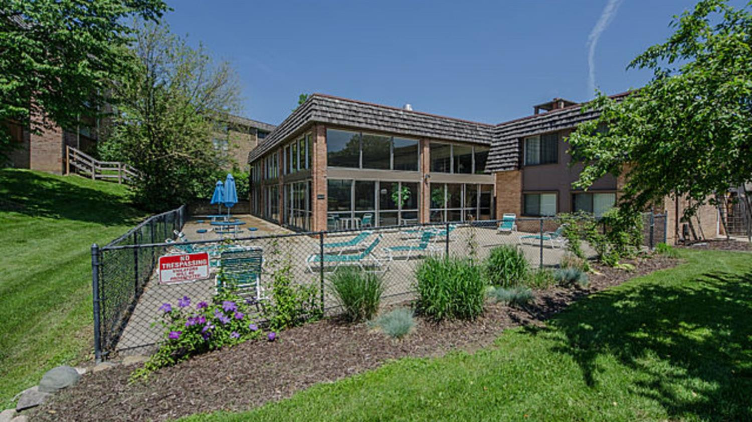 1255 South Maple Road, Unit 201 Ann Arbor, MI 48103 - Photo 33 of 36 Photo 33