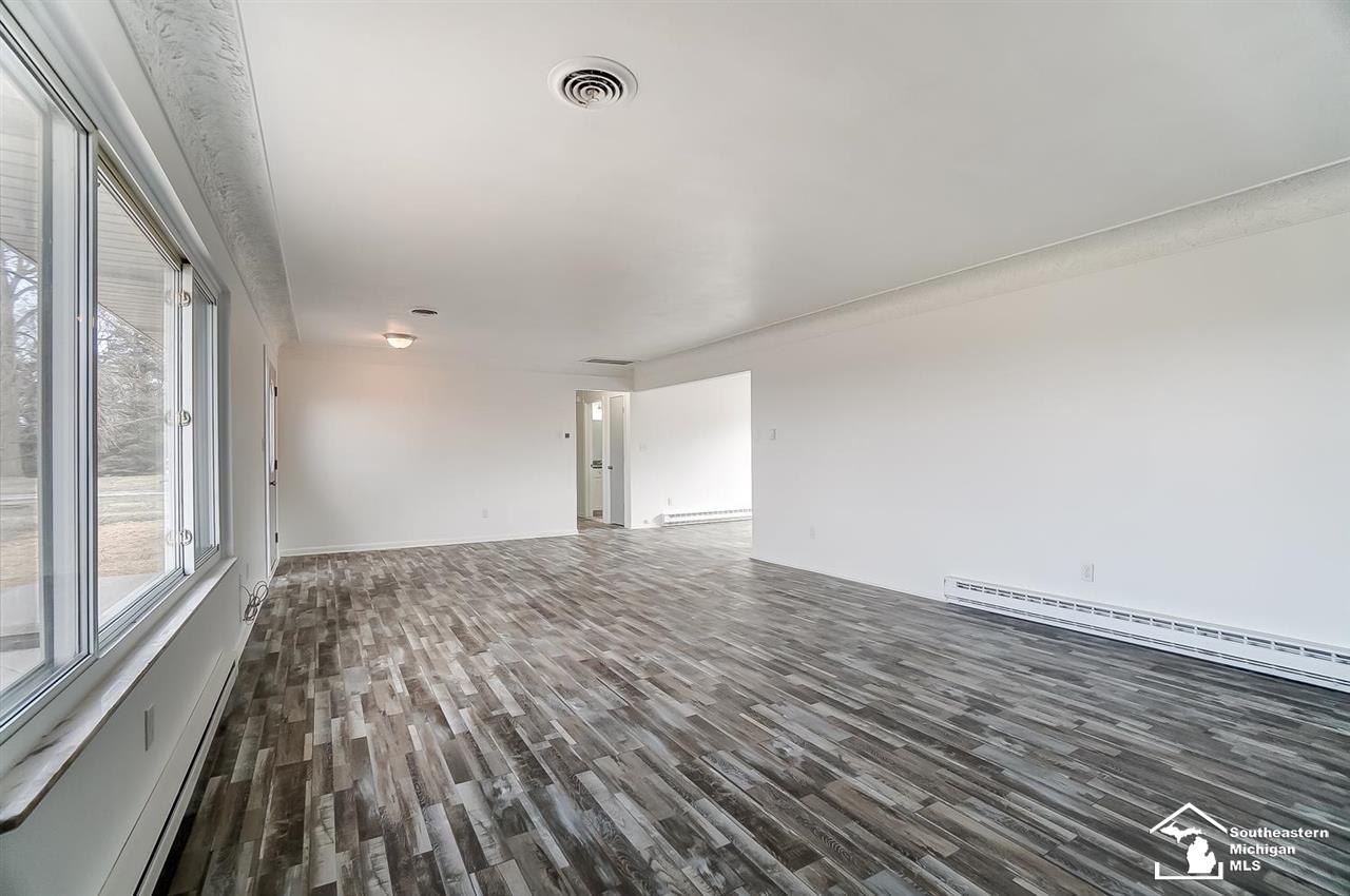 1381 East Rauch Road Erie, MI 48133 - Photo 11 of 32