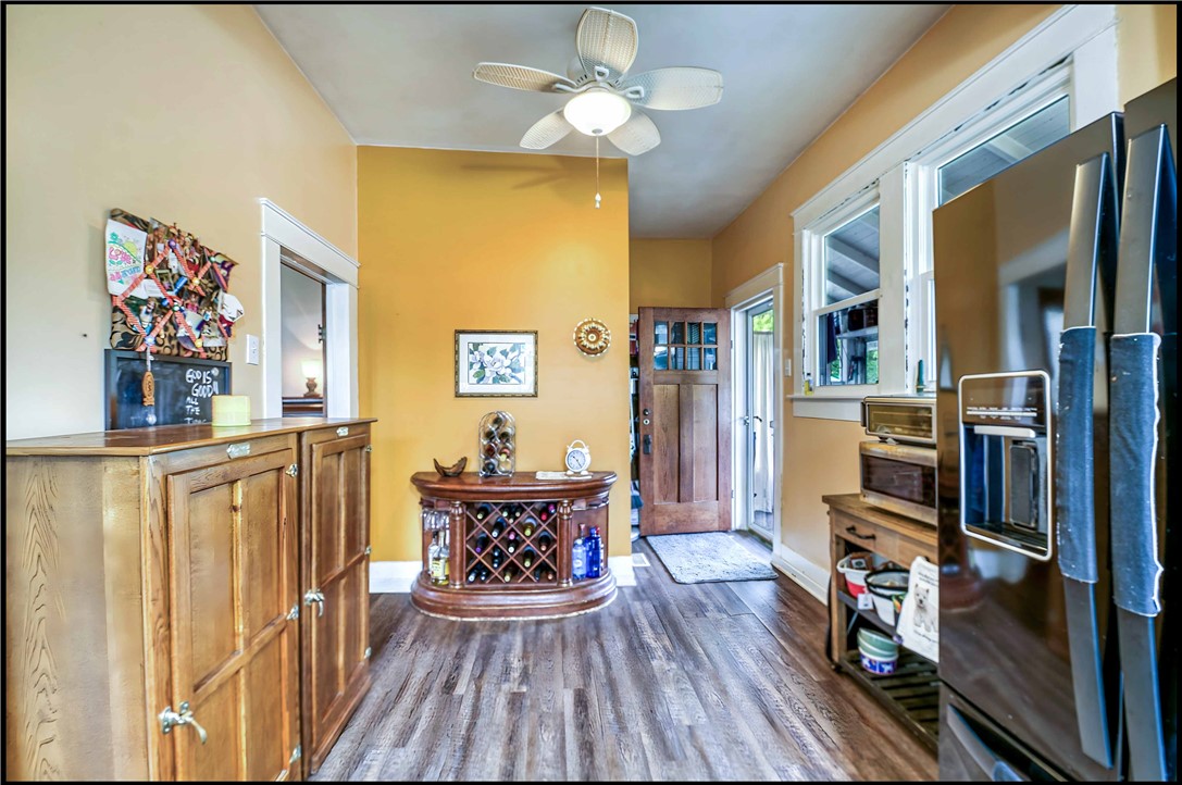 635 Northeast Main Street Easley, SC 29640 - Photo 16 of 36