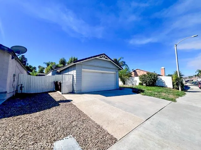 $2,500 | 27773 Moonridge Drive, Menifee, CA 92585