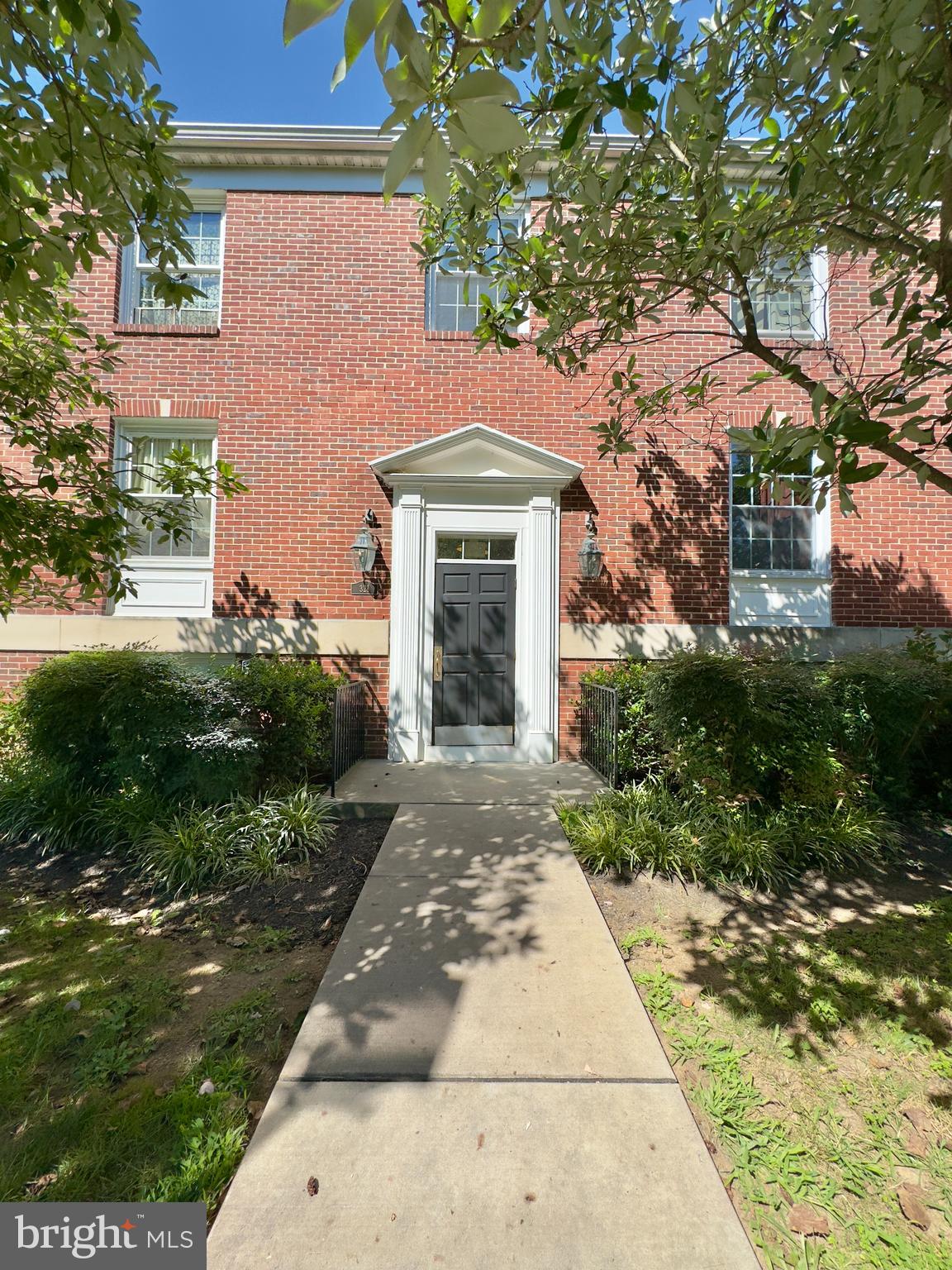 321 Homeland Southway, Unit 1B Baltimore, MD 21212 - Photo 1 of 14