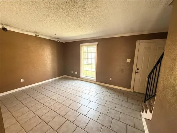 $130,000 | 4101 Delaware Avenue, Unit 14, Kenner, LA 70065