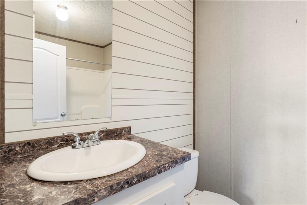 195 Falls Church Road Imperial, PA 15126 - Photo 21 of 32 Gallery Image 21